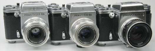 Der Prototyp der Praktisix II mit der Seriennummer 31982 (rechts, Versuchsnummer V1572) entspricht weitgehend dem späteren Seriennmodell (ab etwa 34000).