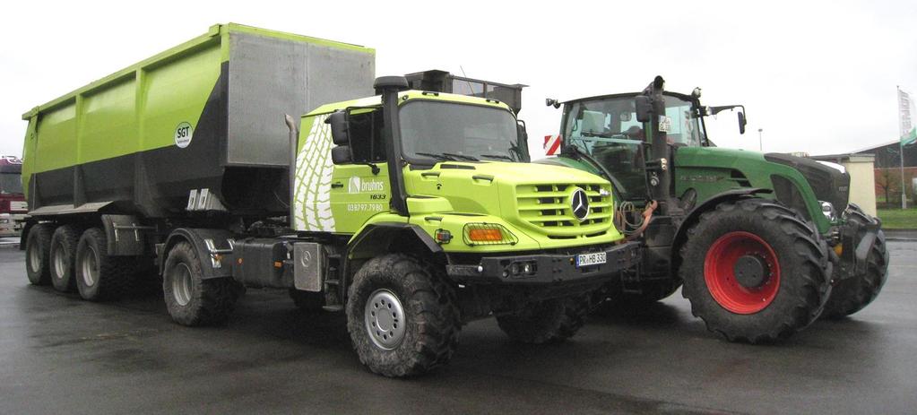 Der Traktor verbraucht auf der Straße mit 40 t GG 100 % Diesel. Die landw.