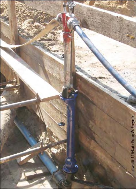 Bild 31: Neu installierter Unterflurhydrant innerhalb einer offenen Baugrube Im Rahmen von Bauarbeiten zur