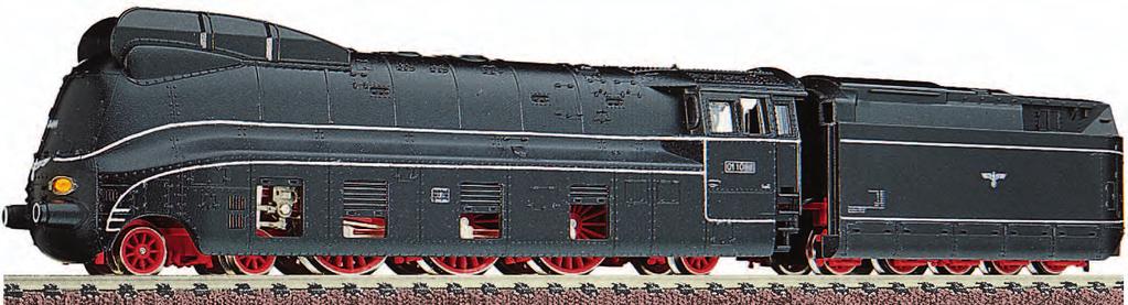 Der schwarze Edelhirsch Dampflokomotive BR 01.10 der DRB Das Vorbild der Fleischmann-Lok leistete 2.120 PS und wog 196 Tonnen.