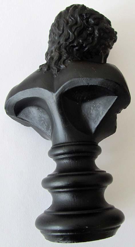 Abb. 2012-1/10-02 opak-schwarzes Pressglas, mattiert, H 15 cm vgl. Sammlung Stopfer, PK Abb.