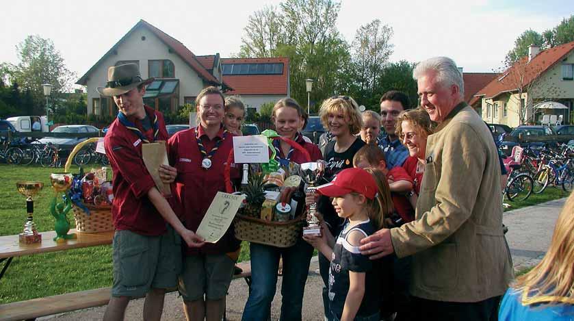 Pfadfinder Siegerehrung bei der Rästselrallye Am 3. April 2005 wurde ich zur Obfrau der Biedermannsdorfer Pfadfinder gewählt.
