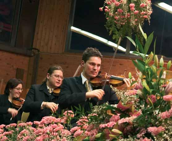 Neujahrskonzert Bereits zum 25. Mal gastierte das NÖ Tonkünstlerorchester mit seinem Neujahrskonzertprogramm am 10.