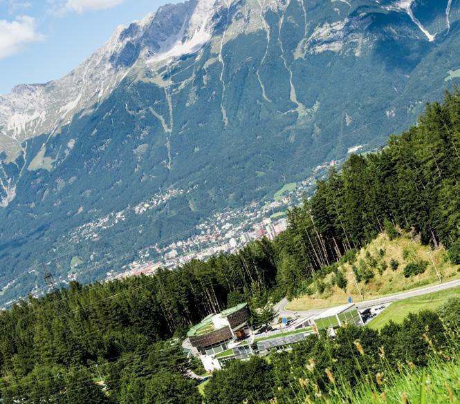 Die Bartenbach academy liegt im östlichen Mittelgebirge, ca. 5 km außerhalb von Innsbruck und in gut zehn Minuten erreichbar.