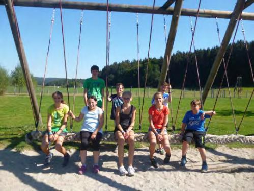 Kinder und Jugend Klettergarten mit den Minis Rieden Soyen Damit es in den Ferien nicht langweilig wird, haben die Oberminis