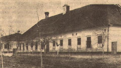 Од Велике сеобе до Јарковца Слика 9. Основна школа у Јарковцу, зграда подигнута 1890. рођен двадесет година касније (1854) у двадесетак километара удаљеном банатском селу Идвору.