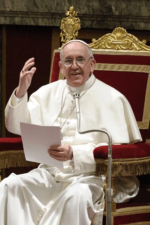 Liebe Gläubige, Nach anfänglicher Euphorie über den neuen Papst, die vor allem in den Medien zu spüren war, sind inzwischen auch erste kritische Stimmen zu hören.