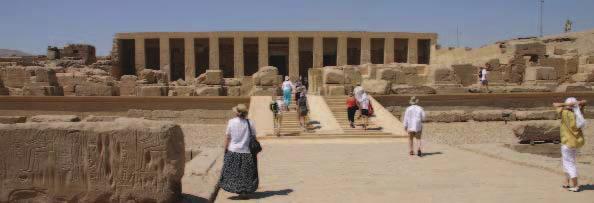 Der Haupteingang zum Totentempel Sethos I. Ober-Ägyptens und die heiligste Stadt Ägyptens. Nach der fünften Dynastie (ca.