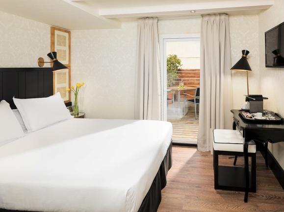 Deluxe Zimmer Terrasse: Sie verfügen über ein Doppelbett und eine angenehme individuelle