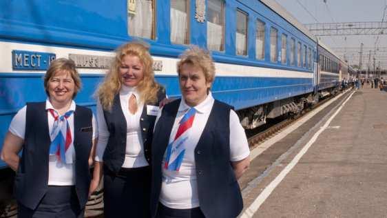 Zarengold-Sonderzugreise: Vom Baikalsee bis Moskau (2015) 10-tägige Transsib-Bahnreise im Sonderzug vom Baikalsee bis nach Moskau Unsere preiswerteste Route: Baikalsee, Irkutsk, Nowosibirsk, Kasan,