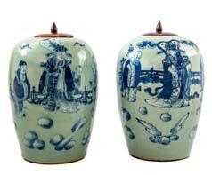 (4110) 200 394 Vase, China Qing-Periode Porzellan mit Seladon- und Sangue de Boeuf- Glasur in 2 Arbeitsgängen.