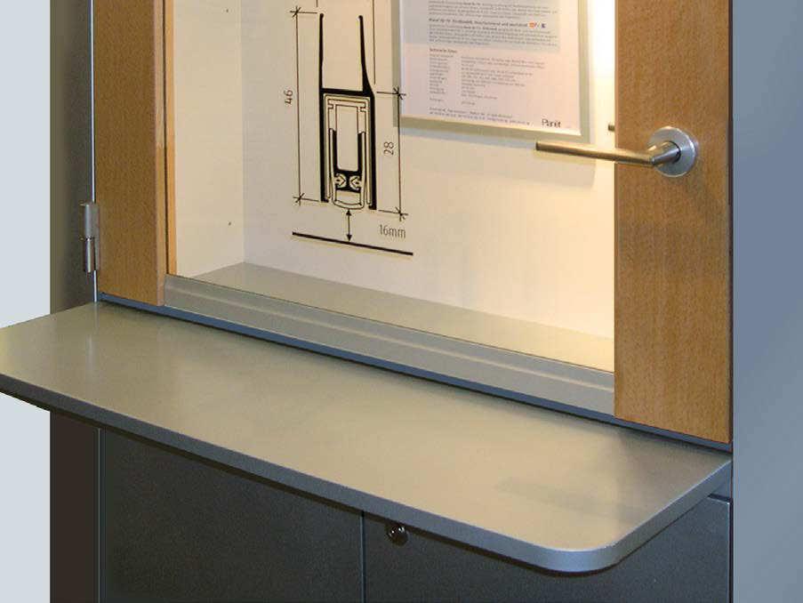 Glastür mit Holzfries p Profilmass 16,5 x 46 mm p Beispiel: Glastüren mit Holzleisten und durchgehender