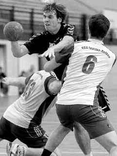 Berichte der Fachverbände Eine weitere große Aufgabe in der Zukunft ist das Umsetzen der beschlossenen Jugendrichtlinie des Handballverbands Niedersachsen.