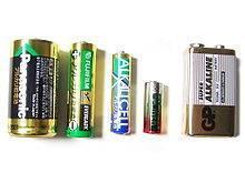 Diverse Batterien enthalten