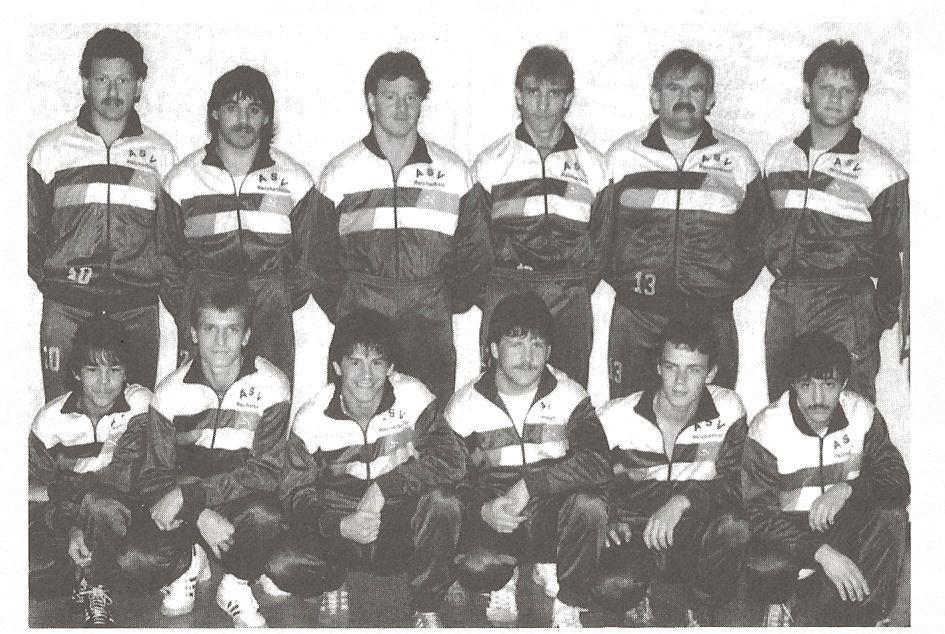 1986 Im Jahr 1986 schafft man den Aufstieg in die Landesliga jedoch nicht ganz aus eigener Kraft, sondern durch Schützenhilfe des KSV Taisersdorf der sich nach dem Abstieg aus der 2.