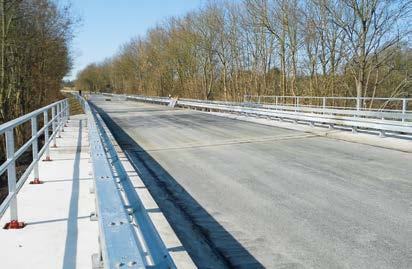 Wirtschaftsweg L 3128, Gießen-Wieseck Bei dem 1974 errichteten Bauwerk handelt es sich um eine Einfeldbrücke, die als einstegige Vollplatte aus Stahlbeton