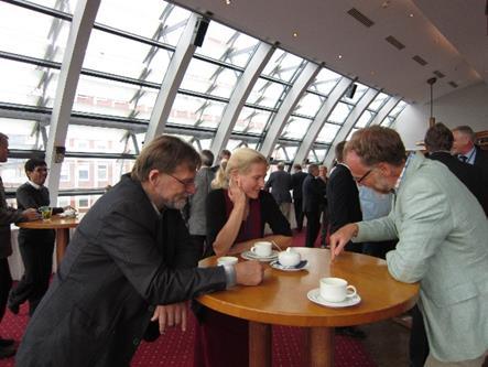September fand in Hamburg die 12th International Symposium on Integrated Ship s