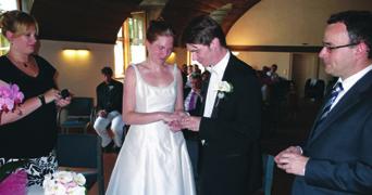 Hochzeit in Pink und andere Familienfeiern im Kloster Haydau, Carola Hecke & Aron Jungermann berichten über ihre Hochzeit Sicher, es gibt einfachere Arten, eine Hochzeit zu feiern, aber wer