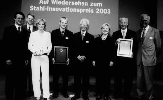 Preisverleihungen Stahl-Innovationspreis 2000 geht an Paderborner Forscher Zwei Wissenschaftler der Universität Paderborn errangen im bundesweit ausgeschriebenen Innovationswettbewerb