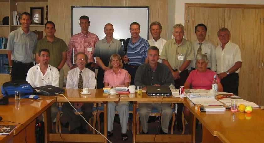 Entwicklung von PLAY+STAY 2002 ITF Coaches Commission Meeting London 2002 Erstes Meeting der Tennis Taskforce