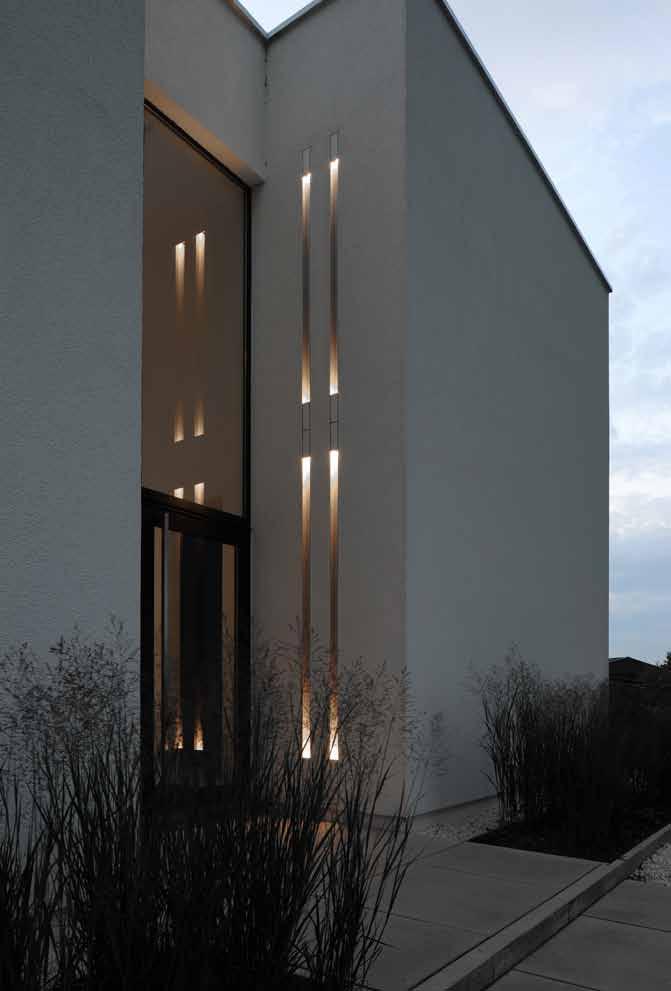 Durch den Einsatz von energieeffizienten Halogen- Gasentladungslampen oder LED eignet sich Dolma Outdoor auch für Räume im öffentlichen Bereich.