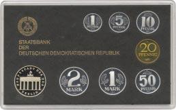 DDR- Minisätze DDR- Kurssätze DDR-Minisätze Inhalt: 7 Münzen und eine Plakette.