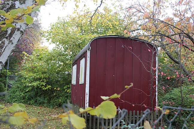 Abbildung 2: Bereich Wohnhaus von Süden Im Norden liegt die Freizeitfläche.