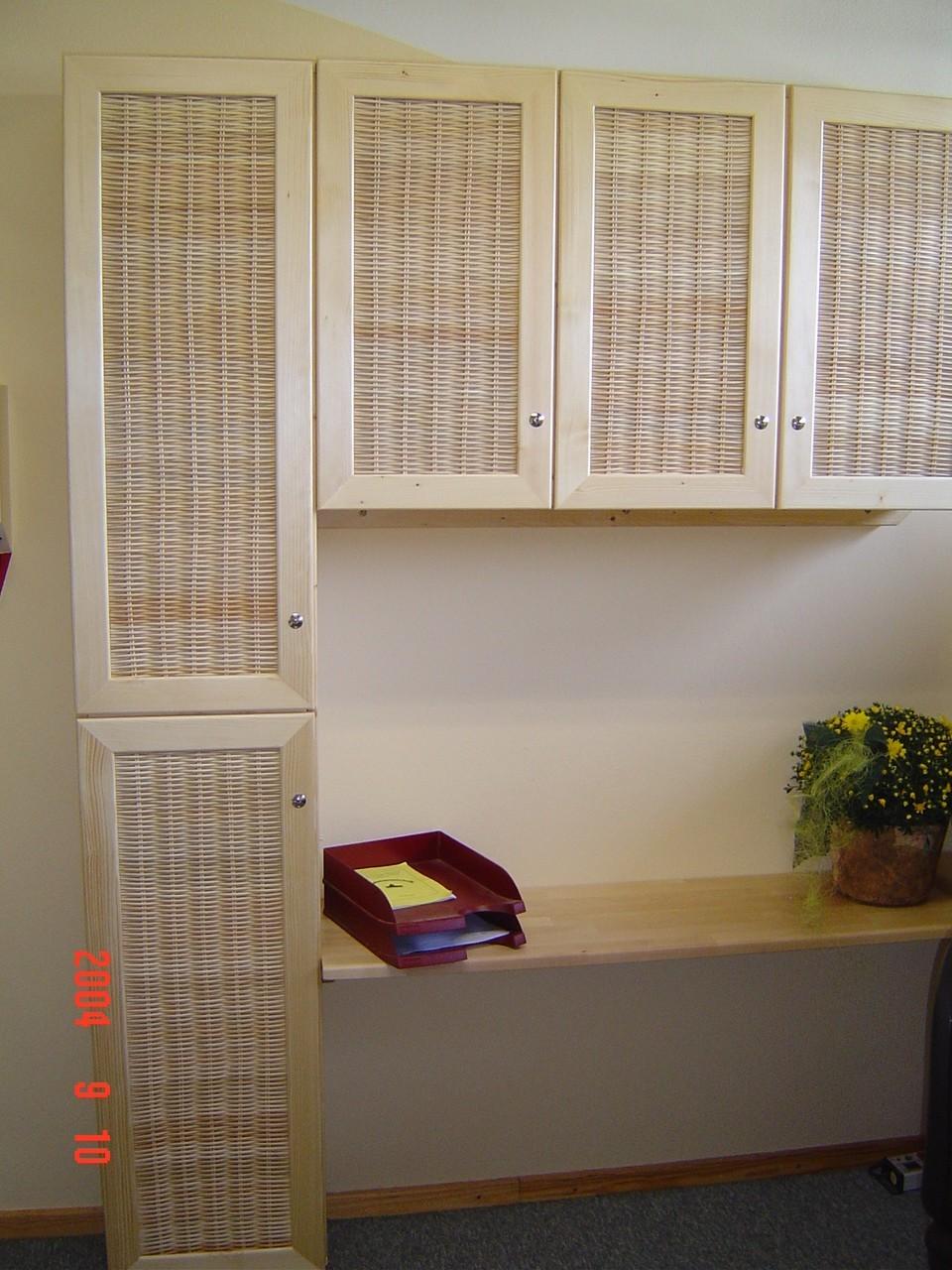 Holzwaren Büromöbel aus Massiv-Holz-Fichte und Türen mit Korbgeflecht Seitenschrank Hängeschrank