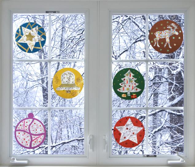 Weihnachtliche Fensterdekoration Um die Weihnachtszeit herum soll auch das Fenster festlich geschmückt sein.