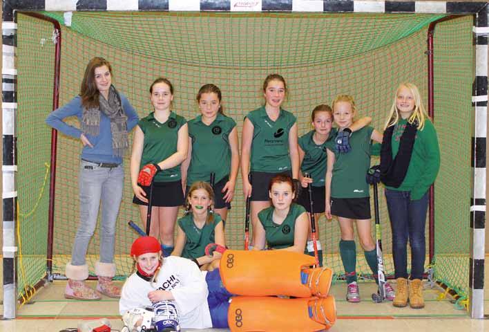 Hockey Mädchen B: Mit drei Teams in die Hallensaison Die ersten Monate des Jahres 2012 spielten die Mädchen B noch in der Jahrgangskonstellation 1999/2000.