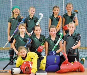 Hockey Mädchen C: Höhen und Tiefen Die Mädchen C erlebten eine Feldsaison 2012 mit Höhen und Tiefen. Der Höhepunkt der Saison war sicherlich das diesjährige Pfingstturnier in Mannheim.