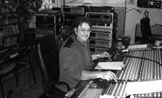 Musik 20701T Neckarsound Studio Tonstudiotechnik Gerd Waiblinger Sie erhalten eine kurze praktische Einführung in die Tonstudiotechnik: Wie entsteht eine Studioaufnahme und wie wird sie abgemischt?