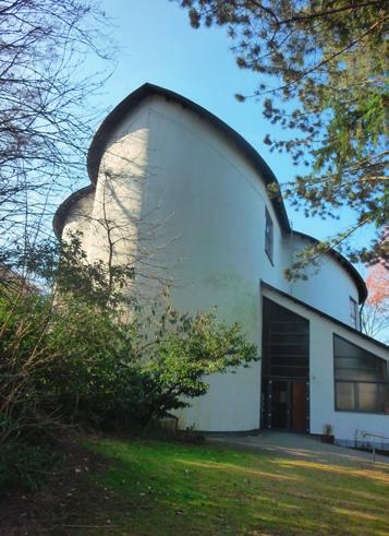 50 Jahre Kirchweihe in St. Ludger Die Kirche St. Ludger, am westlichsten Rand von Wuppertal-Vohwinkel gelegen, ist eine architektonische Besonderheit.