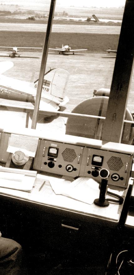 Die Kriegsjahre: Der Findel als Einsatzhafen der Luftwaffe In den Kriegsjahren untersagten die deutschen Besatzer den Motorflugsport.