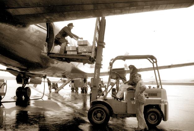 Flughafen Findel am 2. April 1962, sollte eine eigene Fokker F27 Friendship das bald legendäre Kennzeichen LX-LGA erhalten und auf den Namen Prince Henri getauft werden.