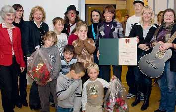 Klagenfurter Gesundheitspreis Jugend setzt stark auf Gesundheitsprävention Die Silbermedaille des Gesundheitspreises 2008 ging an zwei Projekte, die sich mit der Jugend beschäftigen.