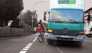 15 هنالك طرقات ال يمكن قيادة الدراجة الهوائية عليها بأي من األشكال: مثال األوتوسترادات أو الطرق السريعة.