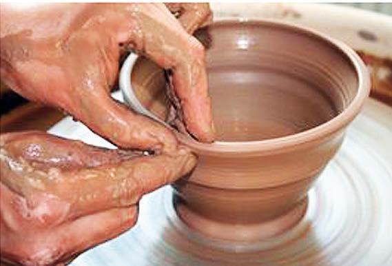 Kunsthandwerk Clay and Fun NEU Kunsthandwerk Freies Arbeiten mit Ton Keramik mit viel Spaß an der Arbeit von spielerischem bis professionellem Umgang mit Ton ist alles möglich.