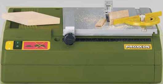 Für schnurgerade Schnitte in Holz, NE-Metall, Kunststoff und GFK. Tischkreissäge KS 230 Mit dem dazugehörenden Super-Cut-Sägeblatt (ø 58 mm) kann Weichholz bis 8 mm Dicke geschnitten werden.