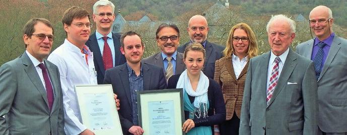 Dezember 2015 Bad Kreuznach Reha-Forschungspreis 2015 geht an junge ACURA-Ärzte Gleich zwei junge Ärzte der ACURA