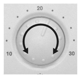 Auswahl zwischen Heizung und Kühlung Aus dem Erwärmungsmodus kann in den Kühlmodus umgeschaltet werden, indem die Taste (Bild 4a)
