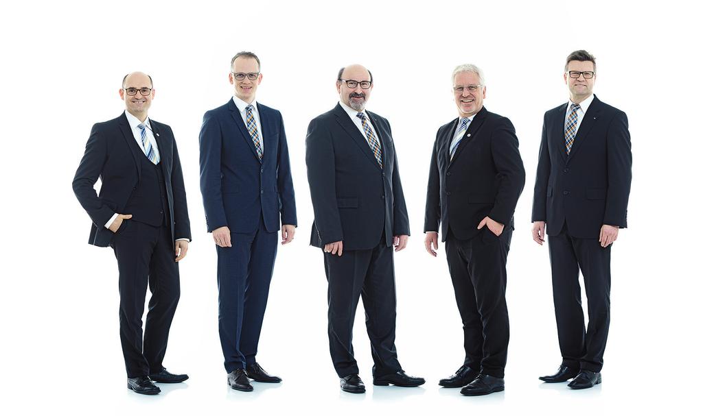 Tradition und Zukunft für Sie Die VR-Bank Ostalb ist ein regional agierendes Unternehmen innerhalb des genossenschaftlichen Finanzverbundes.