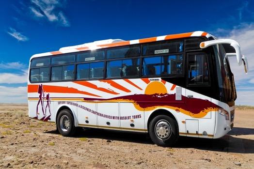 Unsere neuen Busse und Fahrradanhänger Wie in der letzten Ausgabe unseres Newsletter angekündigt, haben wir unsere Fahrzeugflotte in Namibia um drei Expeditions-Busse erweitert.