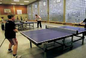Tischtennis - Damen Die Damen spielen weiterhin im unteren Drittel der Bezirksklasse. Viele Spiele gingen nach Sätzen nicht eindeutig aus. Leider oft aber das Gesamtergebnis.