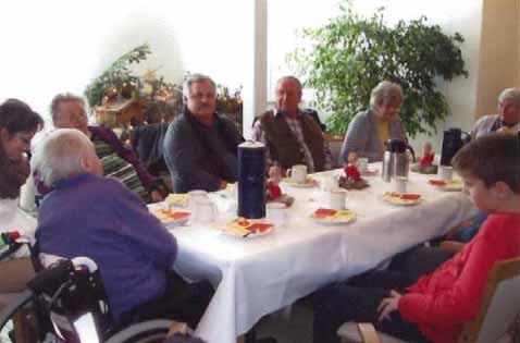 Der VdK und der Caritas besuchten die Pettinger Bürger im Altenheim St. Martin in Waging Am 15.12.2012 wurde im Altenheim St. Martin eine kleine Feierstunde mit den Pettinger Bewohnern abgehalten.