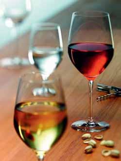 GLAS I GLASS BOEHRINGER GASTRO PROFI GMBH Royal Glasserie WMF Inhalt cap. Höhe height ml oz. Rotwein-Kelch 01 / red wine goblet 01 8,5 3 1 /4 450 15,22 22,4 8 3 /4 85.010.