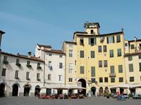 Pisa nach Florenz und am Arno entlang zurück