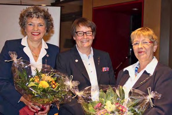 Amtswechsel in Wuppertal Oberin Bettina Schmidt folgt Oberin Steffi Kegler nach Nach 14 Jahren im Amt der Vorsitzenden der DRK-Schwesternschaft Wuppertal e.v.