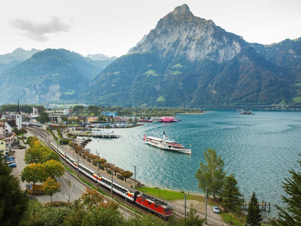 Gotthard-Panoramastrecke. Nachfrage entspricht den Erwartungen: Ca. 500-600 Reisende im Scheiteltunnel, je 1000-1200 Reisende auf der Nord- und Südrampe. Stabiler und pünktlicher Betrieb.