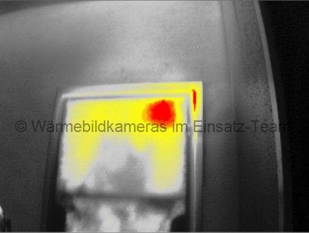 Tür-Check Tür-Check kann durch Wärmebildkamera vereinfacht werden, ersetzt